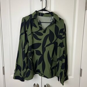 NWOT Leaf Print Green and Black Women's Top